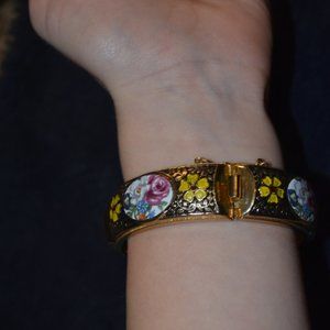 Vintage Bracelet Fine Metal Work Art Painting Floral Enamel Golden Fastener